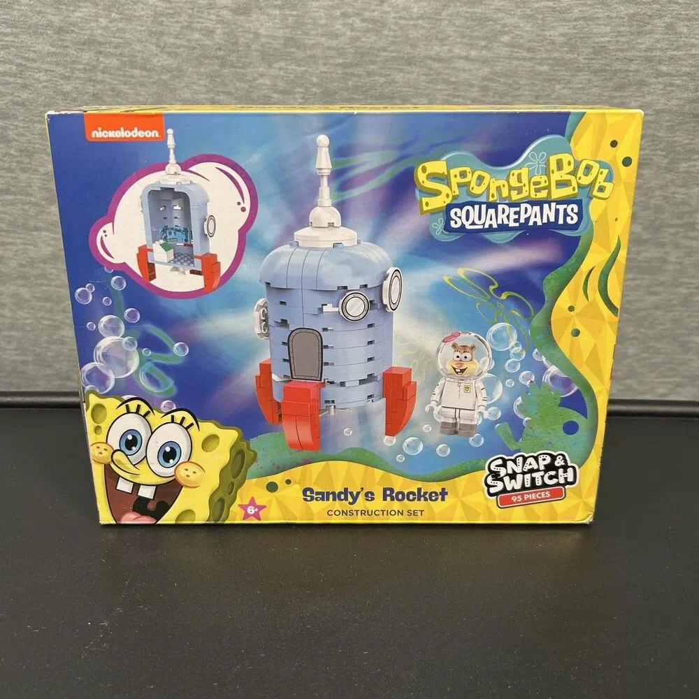 Nickelodeon SpongeBob SquarePants Sandy's Rocket 95 Piece Snap & Switch Set 6+